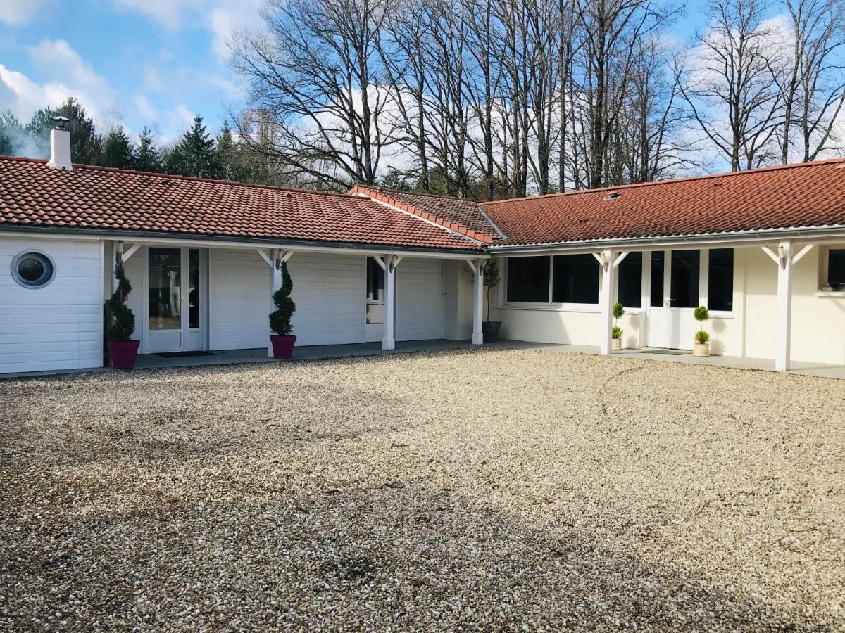 Studio Au Bord Du Lac D'Eguzon Zewnętrze zdjęcie